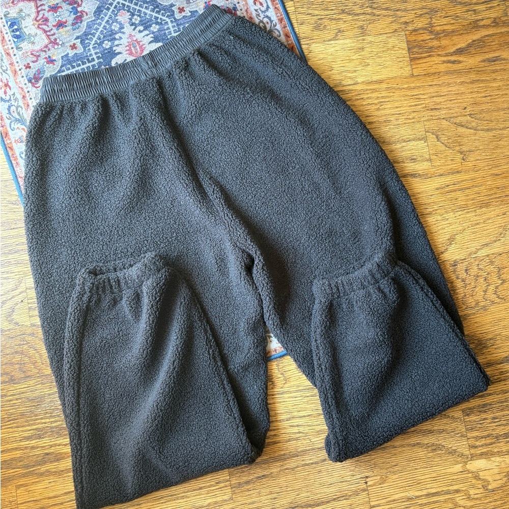 Adidas Teddy Fleece Velvet Olive Sweatpants - Picture 10 of 16